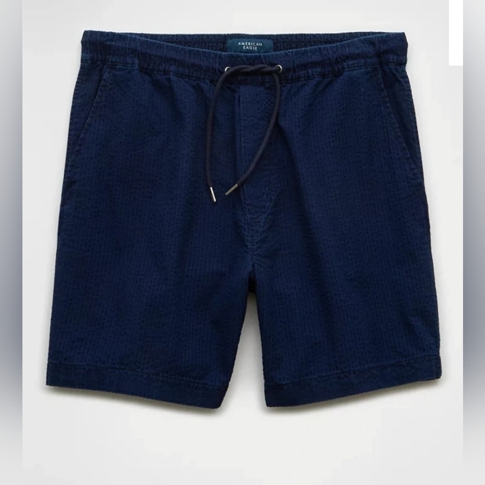 American Eagle 7" Lived-In Trekker Short in Rich Navy Mens Size Small NWT